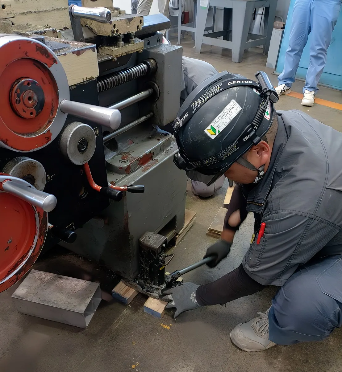 旋盤機移動工事